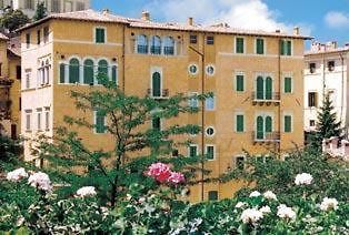 Palazzo Dragoni Hotel Spoleto Exterior photo