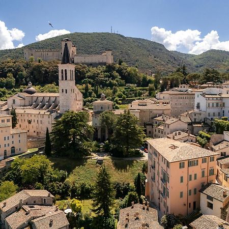 Palazzo Dragoni Hotel Spoleto Exterior photo