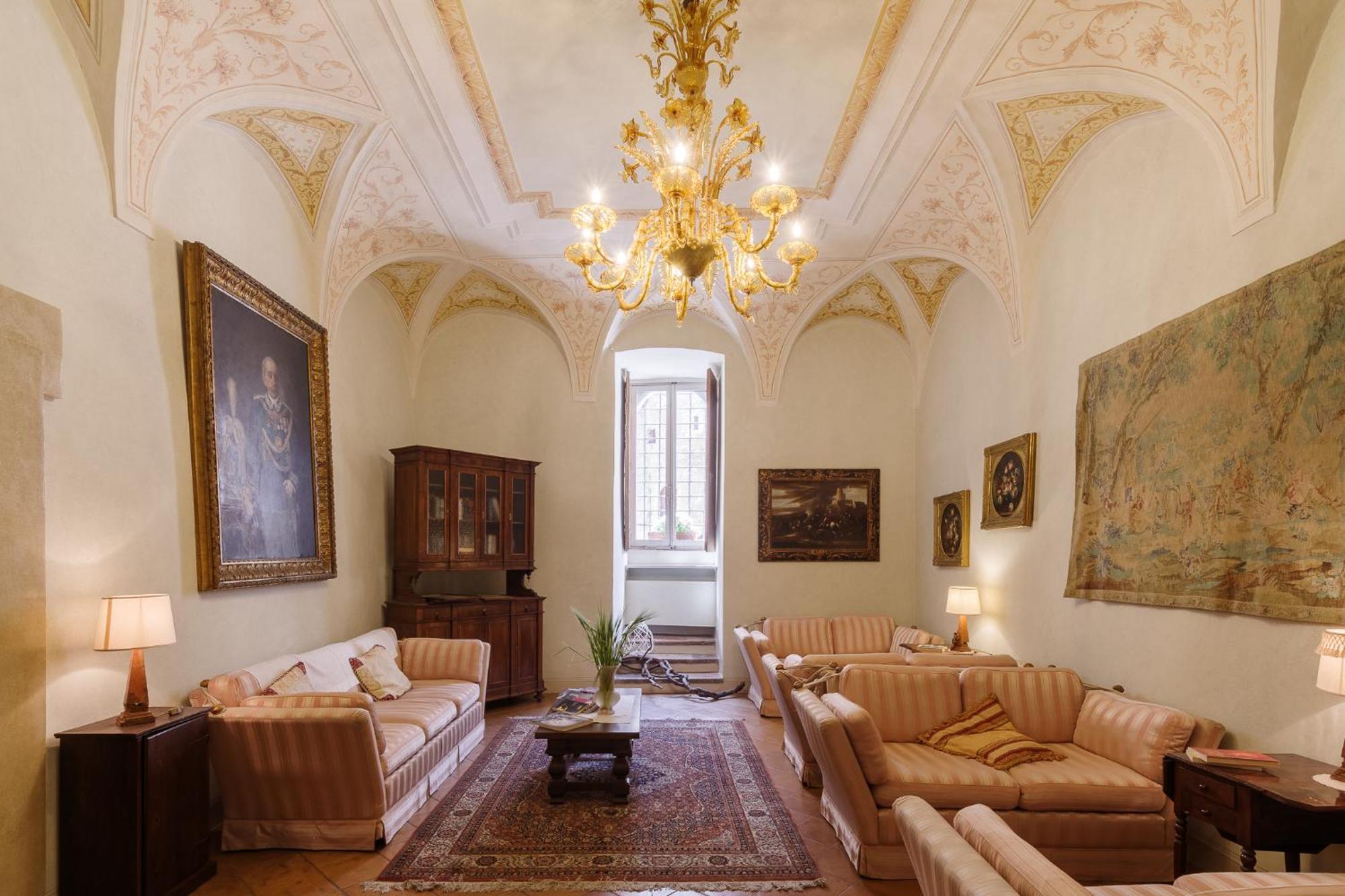 Palazzo Dragoni Hotel Spoleto Exterior photo