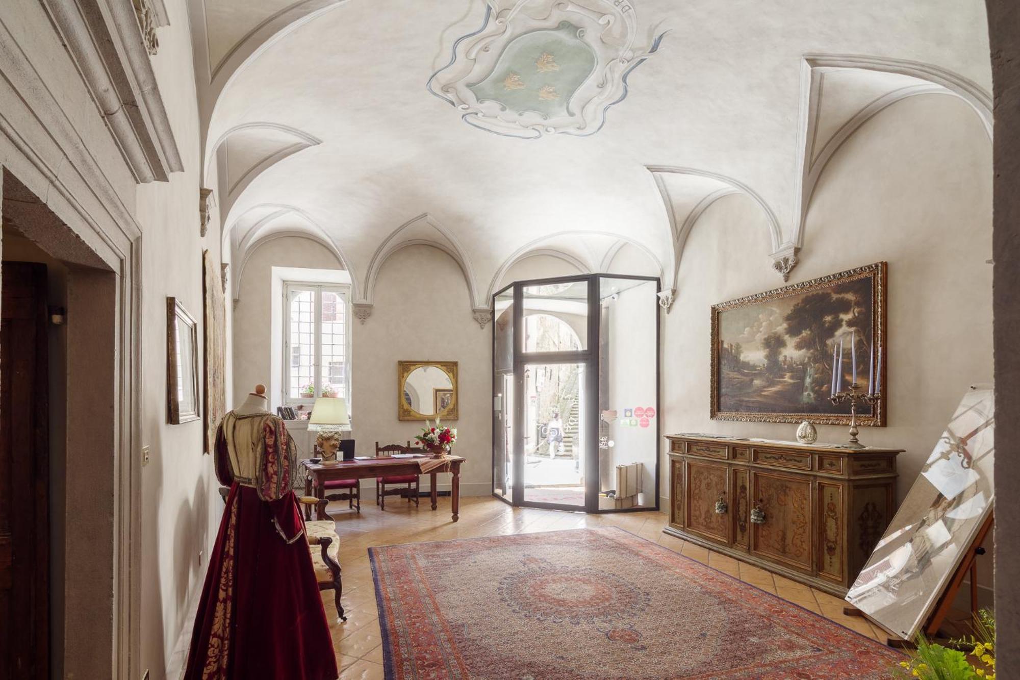 Palazzo Dragoni Hotel Spoleto Exterior photo